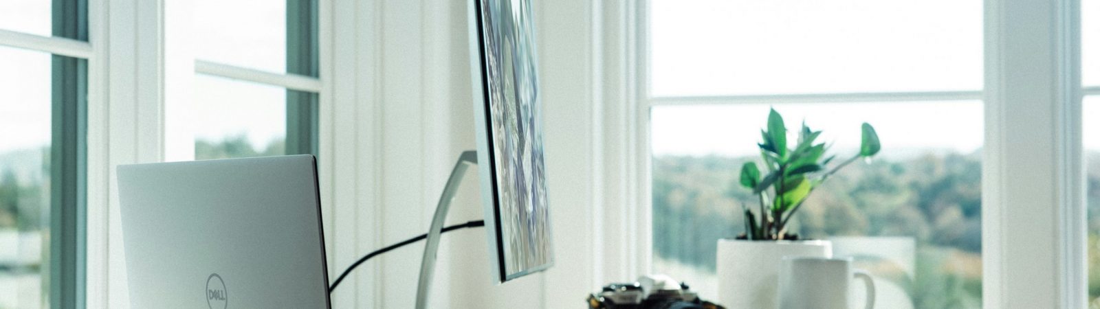 dell-g2E2NQ5SWSU-unsplash
